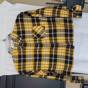 H&M LONGSLEEVE PLAID BUTTON UP 14